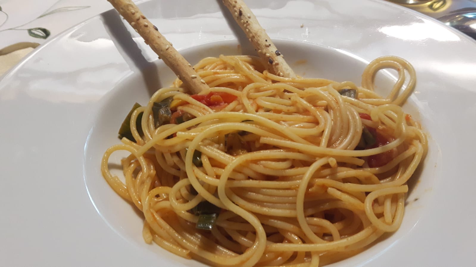 Spaghetti-mit-feuriger-Tomatensosse-1