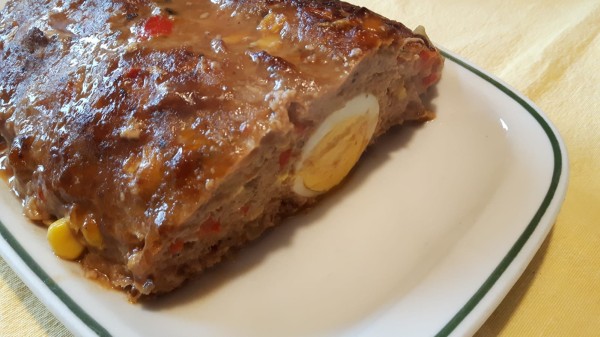 Hackbraten-mit-Ei