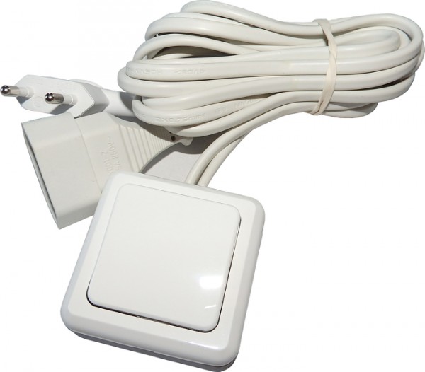 Aufbau-Schalter mit Eurostecker und Eurokupplung. eckig. weiß