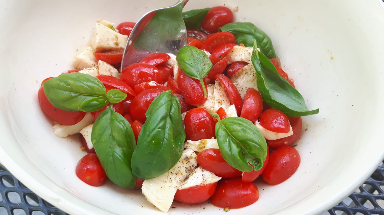 Tomatensalat Mit Mozzarella — Rezepte Suchen