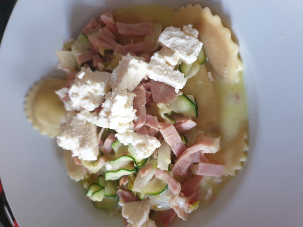 Tortellini-mit-Rahmsosse