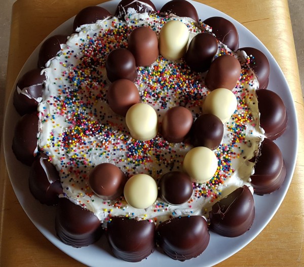 Kindertorte-mit-Schokok-ssen
