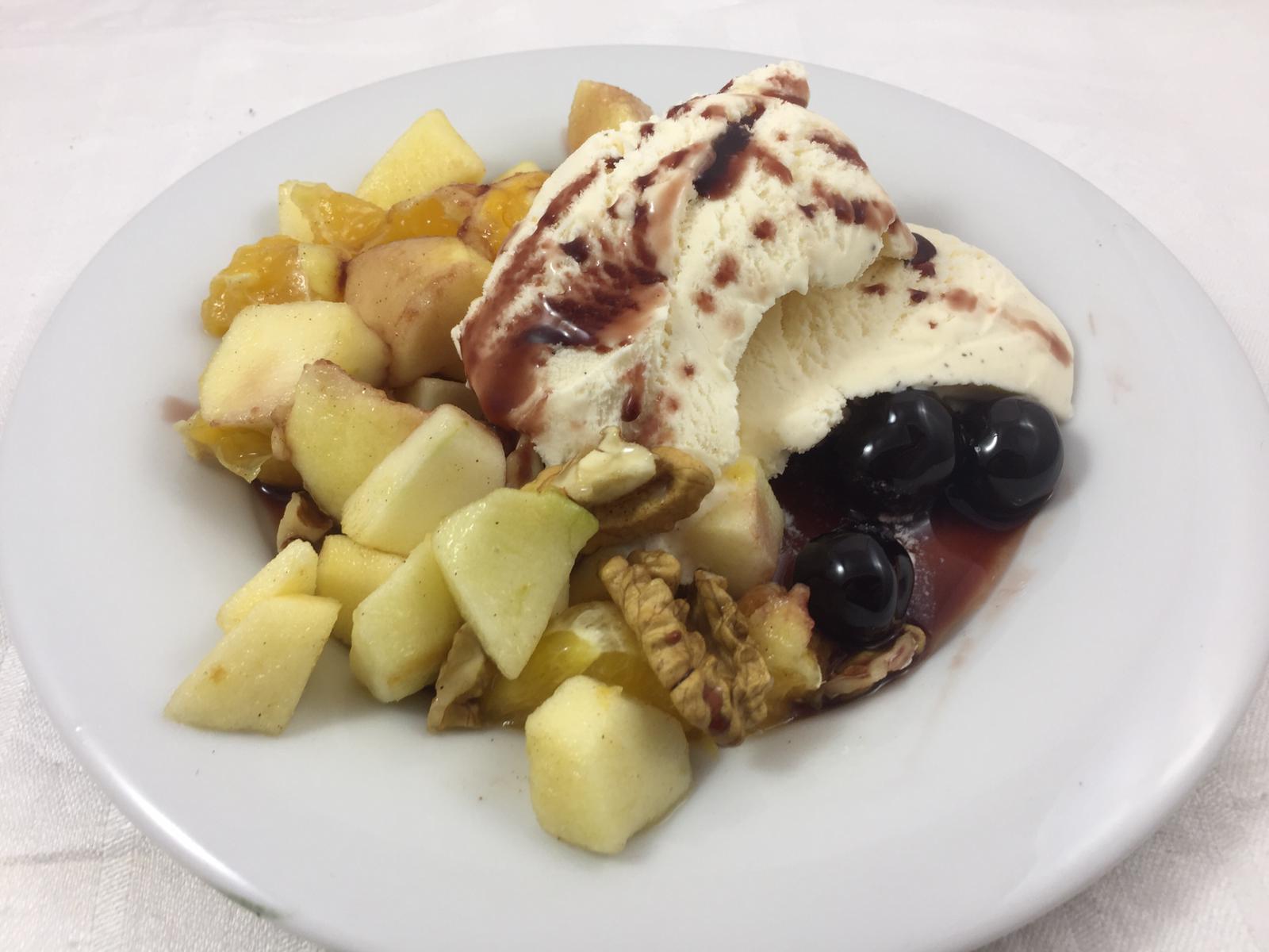 Vorschau: Obstsalat-mit-Eis-2