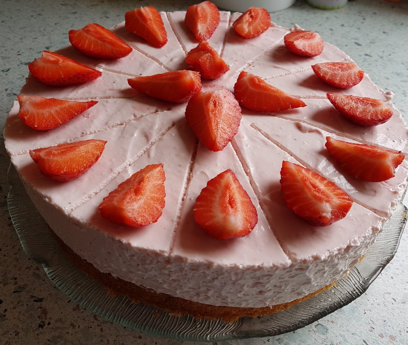 Erdbeersahnetorte - Rezepte Suchen