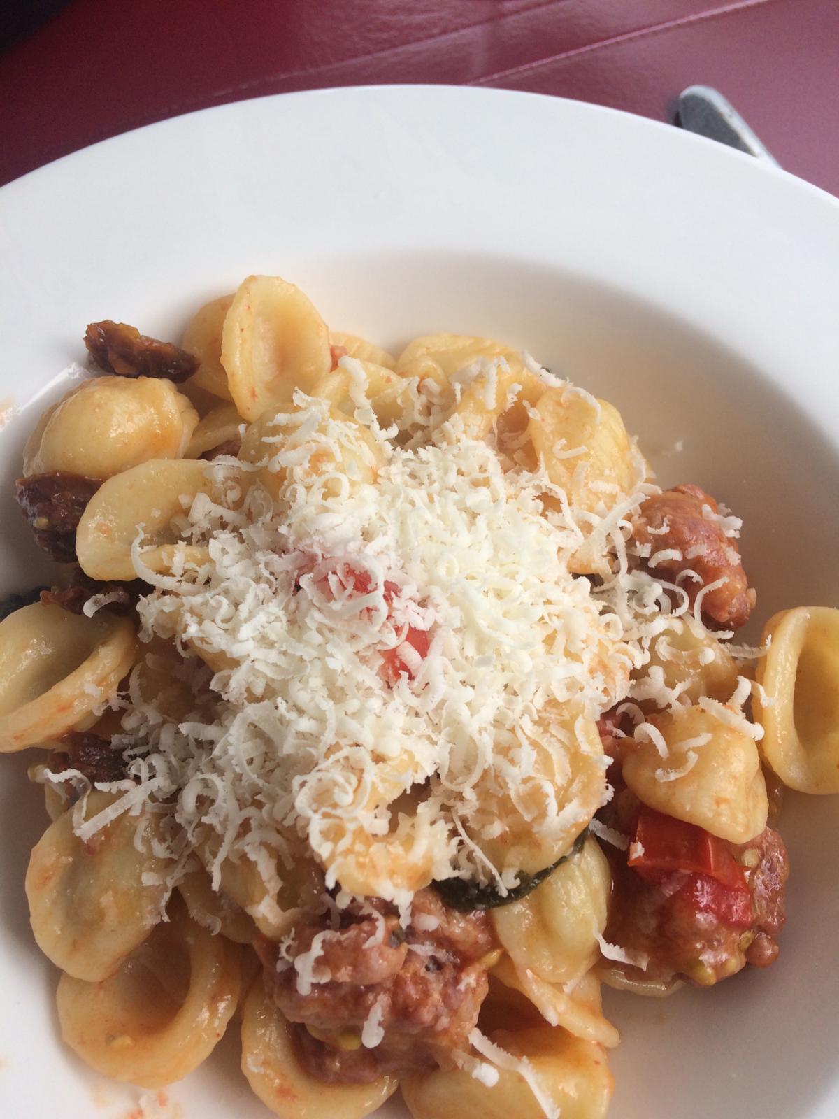 Nudeln mit grober italienischer Bratwurst | Hauptgerichte | Rezepte ...