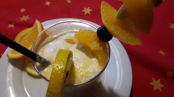 Orangenlimonade-mit-Eierlik-r-2