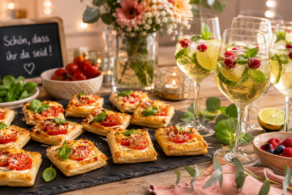 geburtstags-aperitif-mit-blaetterteig-haeppchen